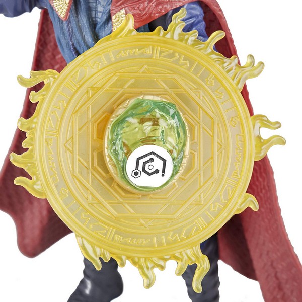 Avengers 15 cm-es figura+kieg Dr Strange