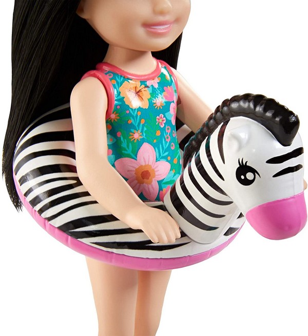 Barbie Az Elveszett Szülinap Chelsea Baba Zebrás Úszógumis