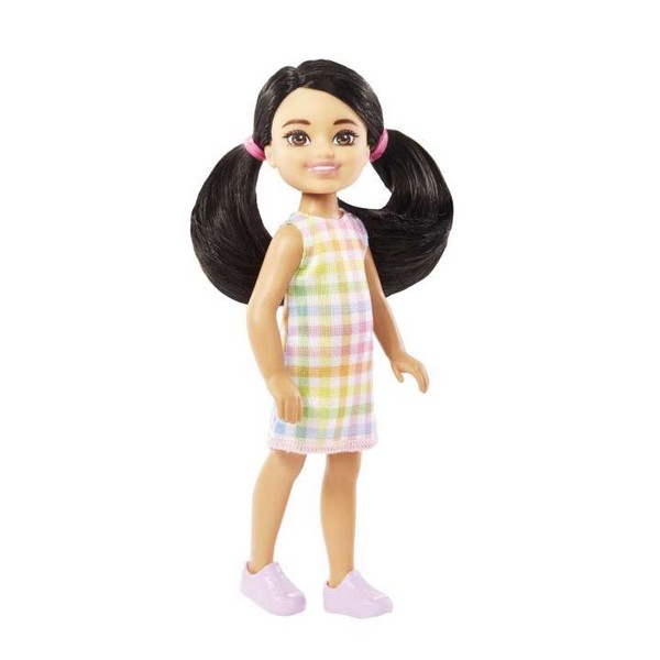 Barbie Chelsea Baba - Fekete Hajú Kockás Ruhában