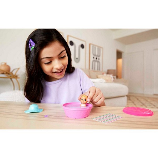 Barbie Color Reveal Kisbabák - Nyári Kalandok