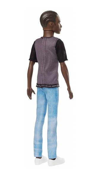Barbie Fashionista barátok fiú baba farmer nadrágban