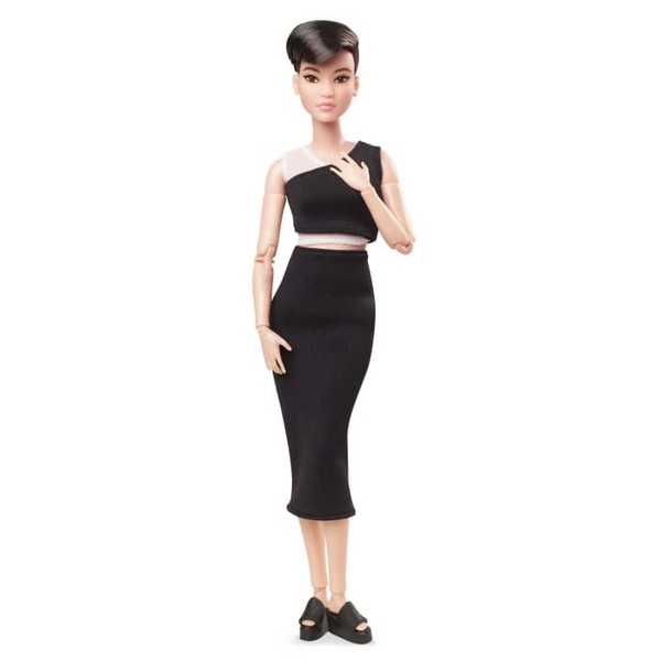 Barbie Fekete-Fehér Kollekció - Fekete Hajú Baba