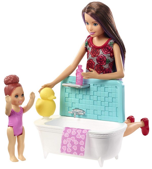 Barbie bébiszitter játékszett - Fürdetés barna hajú babával