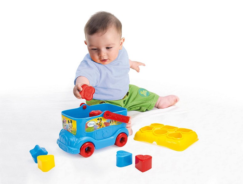 Clementoni Baby Formabedobó Mickey Egér Autóbusz