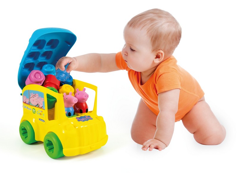 Clemmy Peppa Malac Busz Játékszett Építőkockákkal