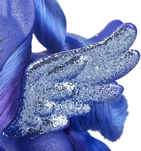 Én kicsi pónim 15 cm-es színes hajú Princess Luna