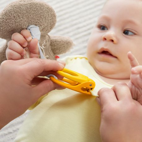 Fisher-Price Clipimals plüss cumitartó Lajhár