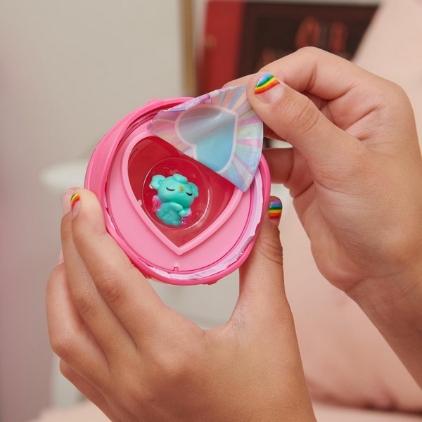 Hatchimals Gyűjthető Tojás Szivárvány család Meglepetés tojás