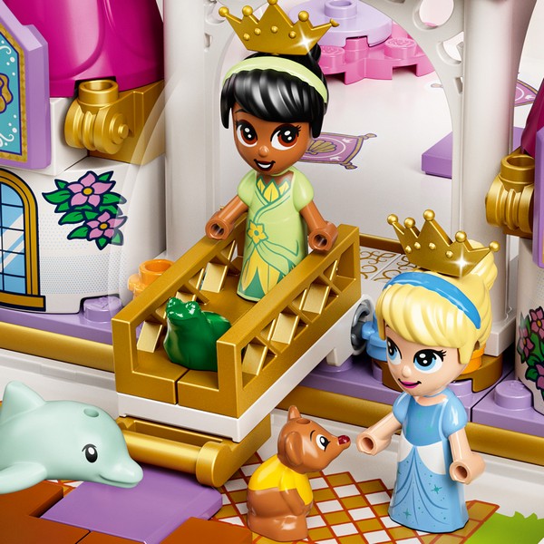 LEGO Disney 43193 Ariel, Belle, Hamupipőke és Tiana mesebeli kalandja