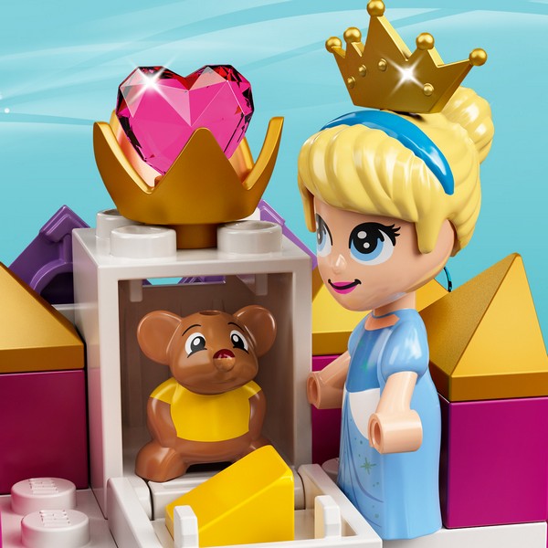 LEGO Disney 43193 Ariel, Belle, Hamupipőke és Tiana mesebeli kalandja
