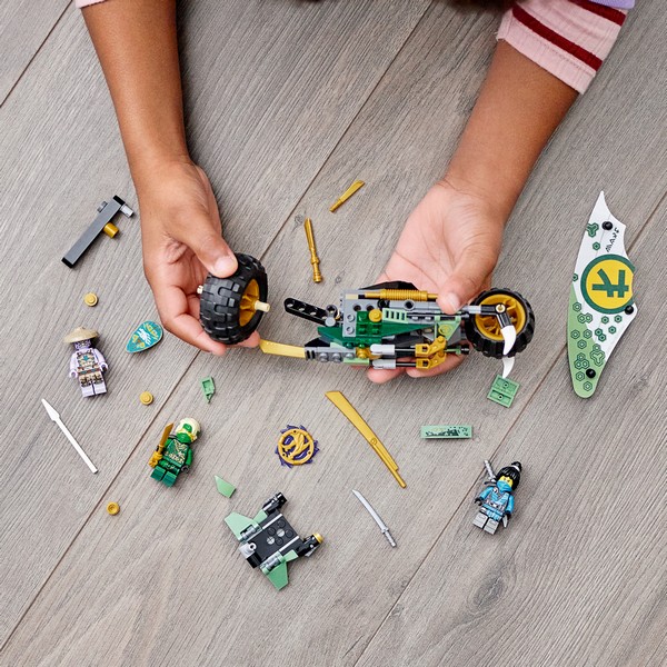 LEGO Ninjago 71745 Lloyd dzsungel chopper motorja