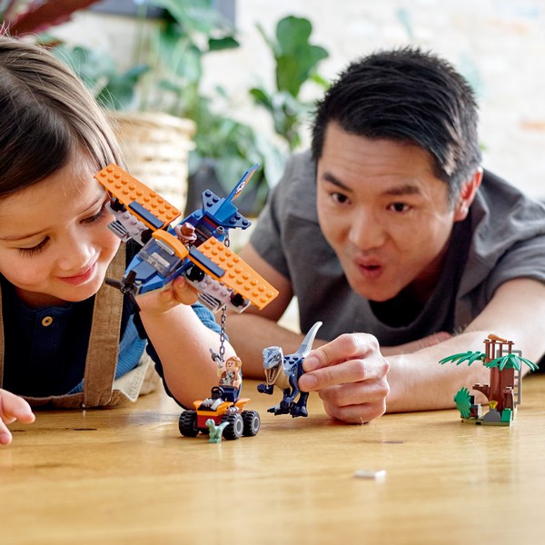 LEGO Jurassic World 75942 Velociraptor: Kétfedelű repülőgépes mentőakció