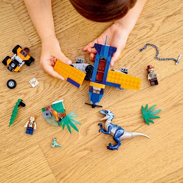 LEGO Jurassic World 75942 Velociraptor: Kétfedelű repülőgépes mentőakció