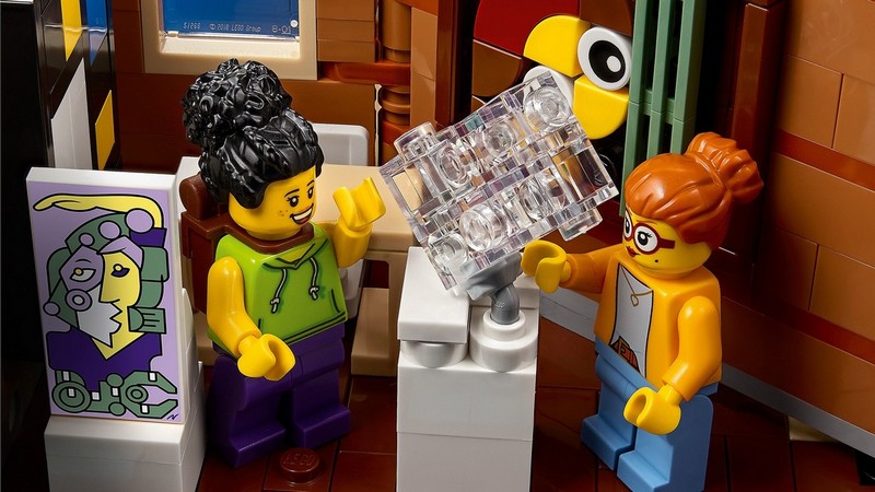 LEGO Creator 10297 Boutique Hotel