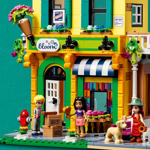 LEGO Friends 41732 Belvárosi design- és virágboltok