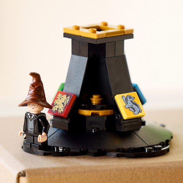 LEGO Harry Potter 76429 A Beszélő Teszlek Süveg™