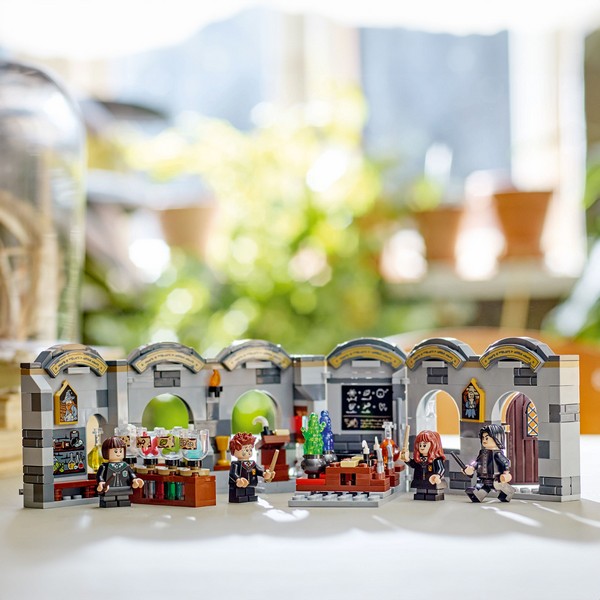 LEGO Harry Potter 76431 Roxfort™ kastély: Bájitaltan óra