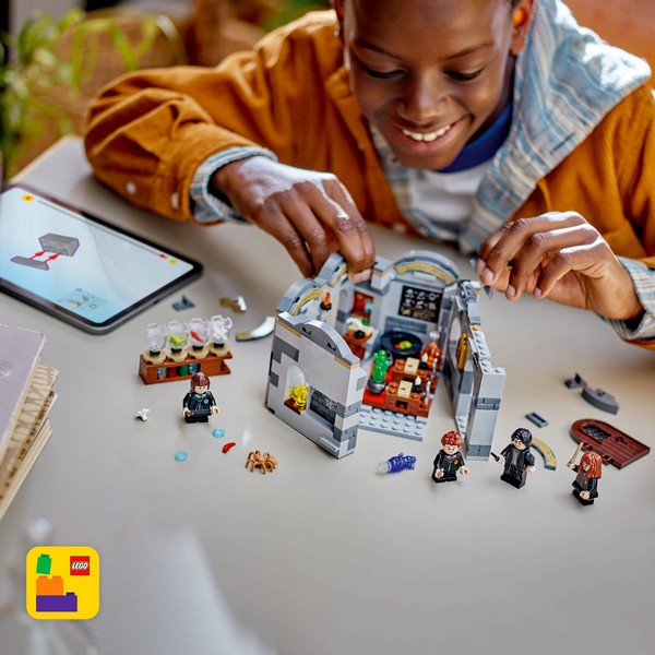 LEGO Harry Potter 76431 Roxfort™ kastély: Bájitaltan óra