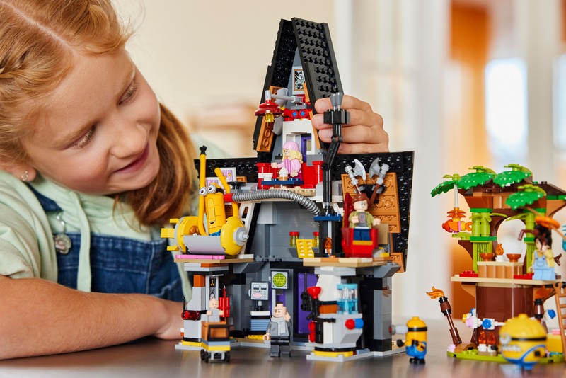 LEGO Minions 75583 A minyonok és Gru családi háza
