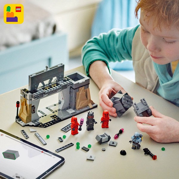 LEGO Star Wars 75386 Paz Vizsla™ és Moff Gideon™ csatája