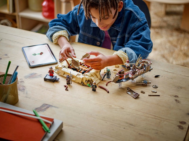 LEGO Star Wars 75396 Sivatagi sikló és a sarlacc ürege