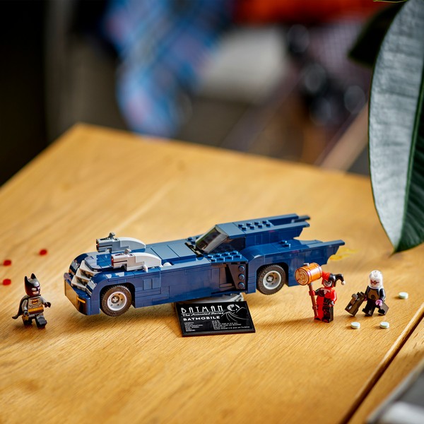 LEGO Super Heroes 76274 Batman™ és a Batmobile™ vs. Harley Quinn™ és Mr. Fr