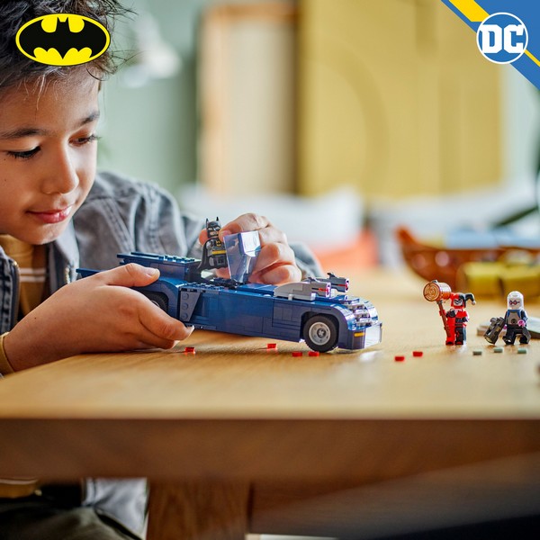 LEGO Super Heroes 76274 Batman™ és a Batmobile™ vs. Harley Quinn™ és Mr. Fr