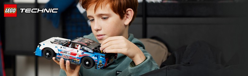 LEGO Technic 42153 NASCAR® Next Gen Chevrolet Camaro ZL1