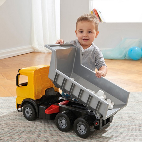 LENA Mercedes-Benz Actros óriás sárga dömper 63 cm