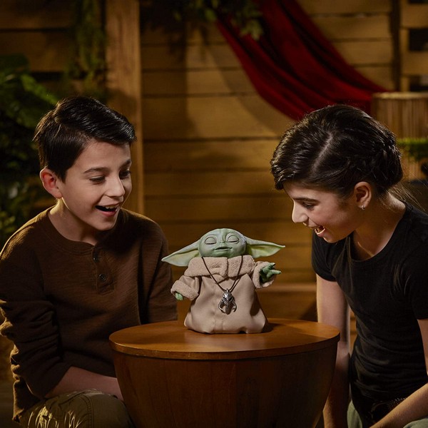 Star Wars Baby Yoda interaktív figura 18 cm