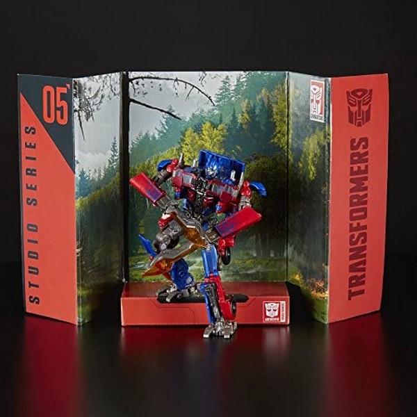 Transformers Generations Studio Series Voy Optimus Prime