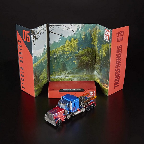 Transformers Generations Studio Series Voy Optimus Prime