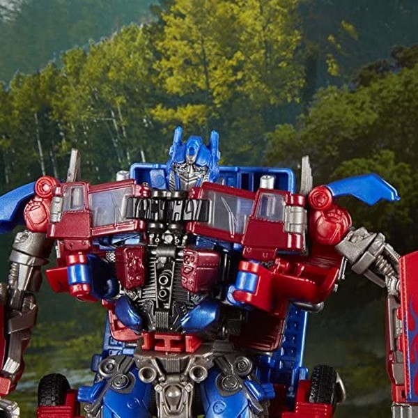 Transformers Generations Studio Series Voy Optimus Prime