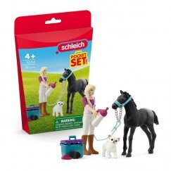 Schleich 42755 Horse Club Gondozási Készlet Csikónak